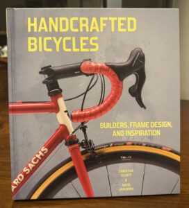 当店内の書籍等につきまして。